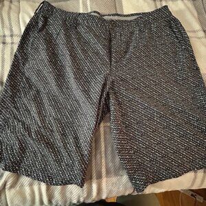 Men's golf shorts, 40